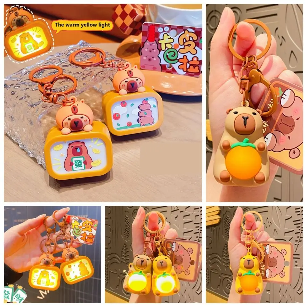 Simulation TV Capybara Pvc Keychain Cartoon Cute Flashing Light Keyring Glow brown Light-emitting Television Pendant Gift