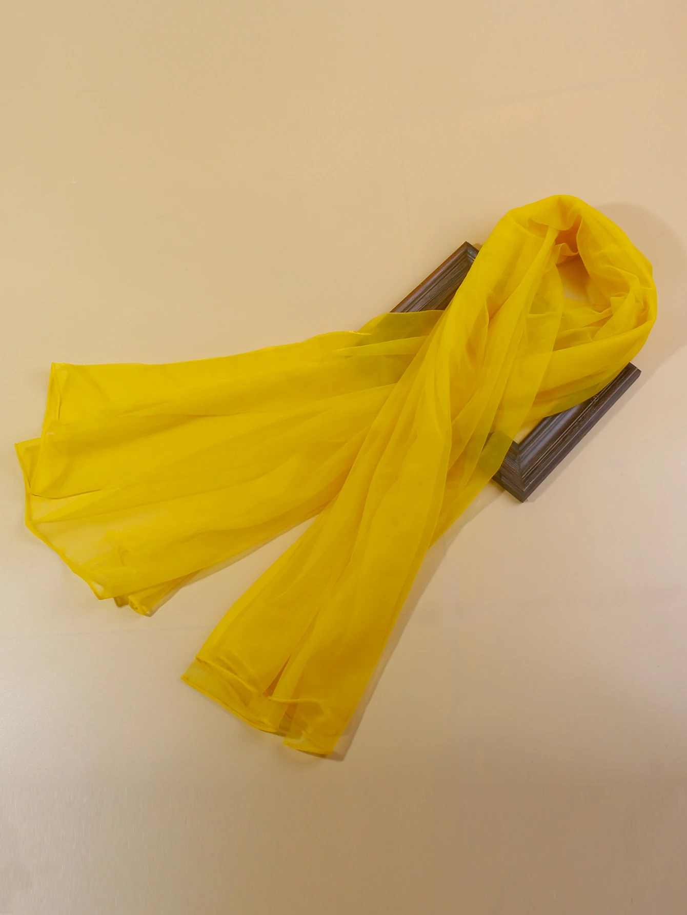 Wholesale 100% Nylon Tulle Solid Color Natural Soft Bridal Dress Chiffon Tulle Fabric For Girls Skirt Decoration Apparel Craft