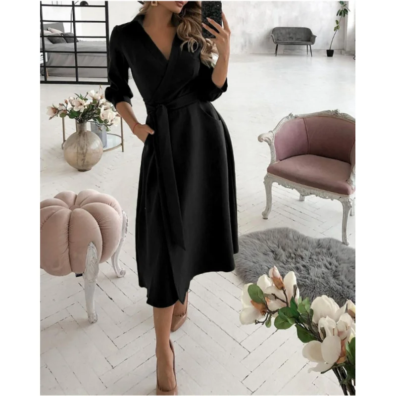 Đầm quấn Boho với in chữ, có thắt lưng, cổ áo hoàn hảo cho trang phục du lịch, kỳ nghỉ biển, vẻ ngoài thời thượng