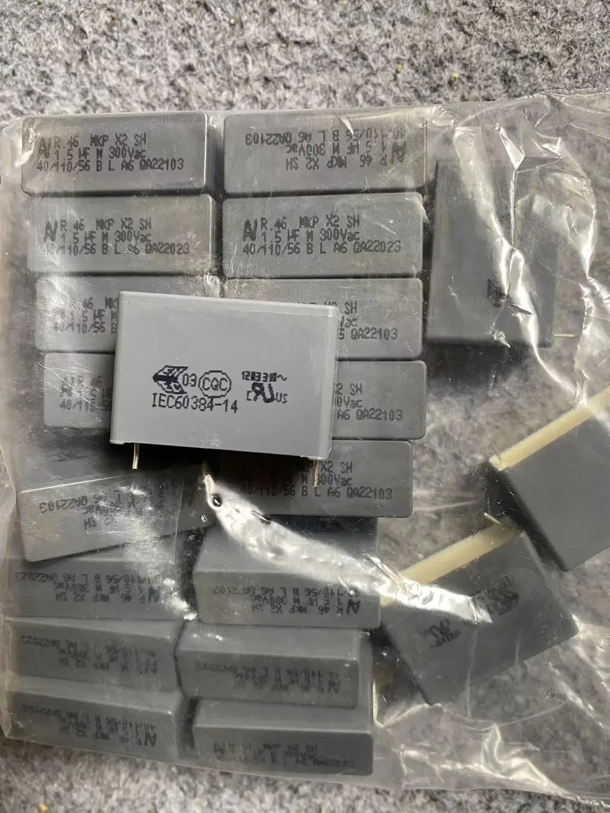 

5pcs/lot IEC60384-14 R.46 MKPX2SH 10% safety capacitor 300vac 1.5uf