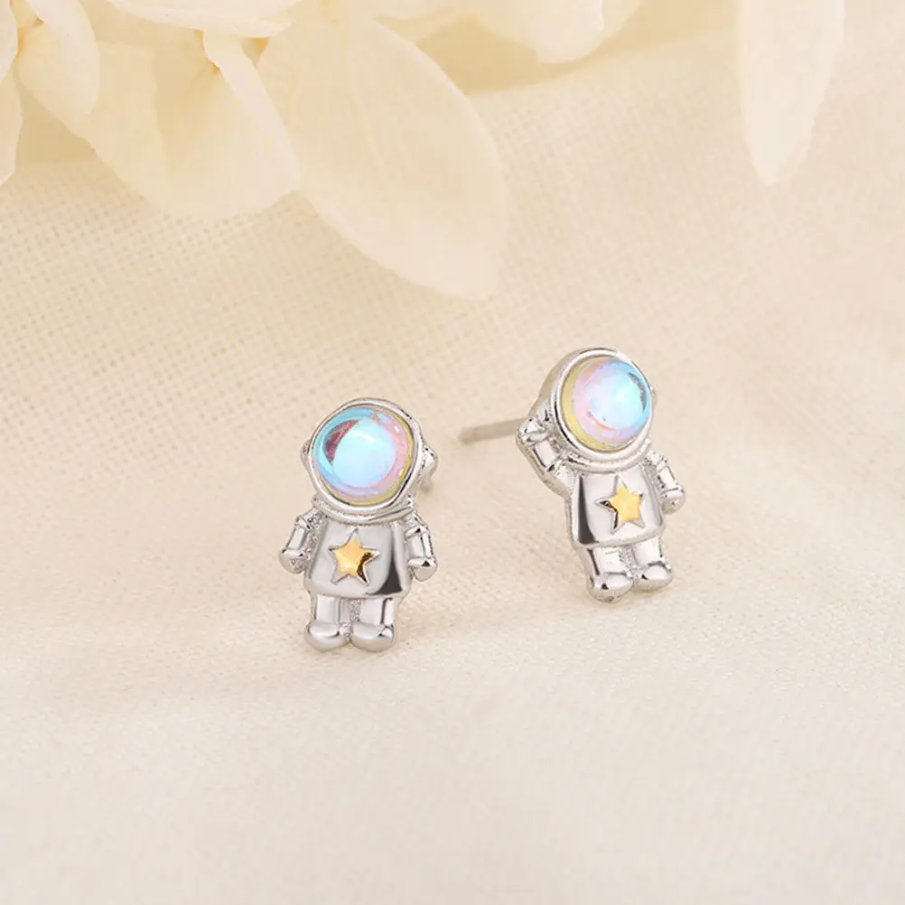 1Pair Astronaut Stud Earrings Asymmetrical Spaceman Drop Earrings for Women Teen Prom Party Anniversary Fashion