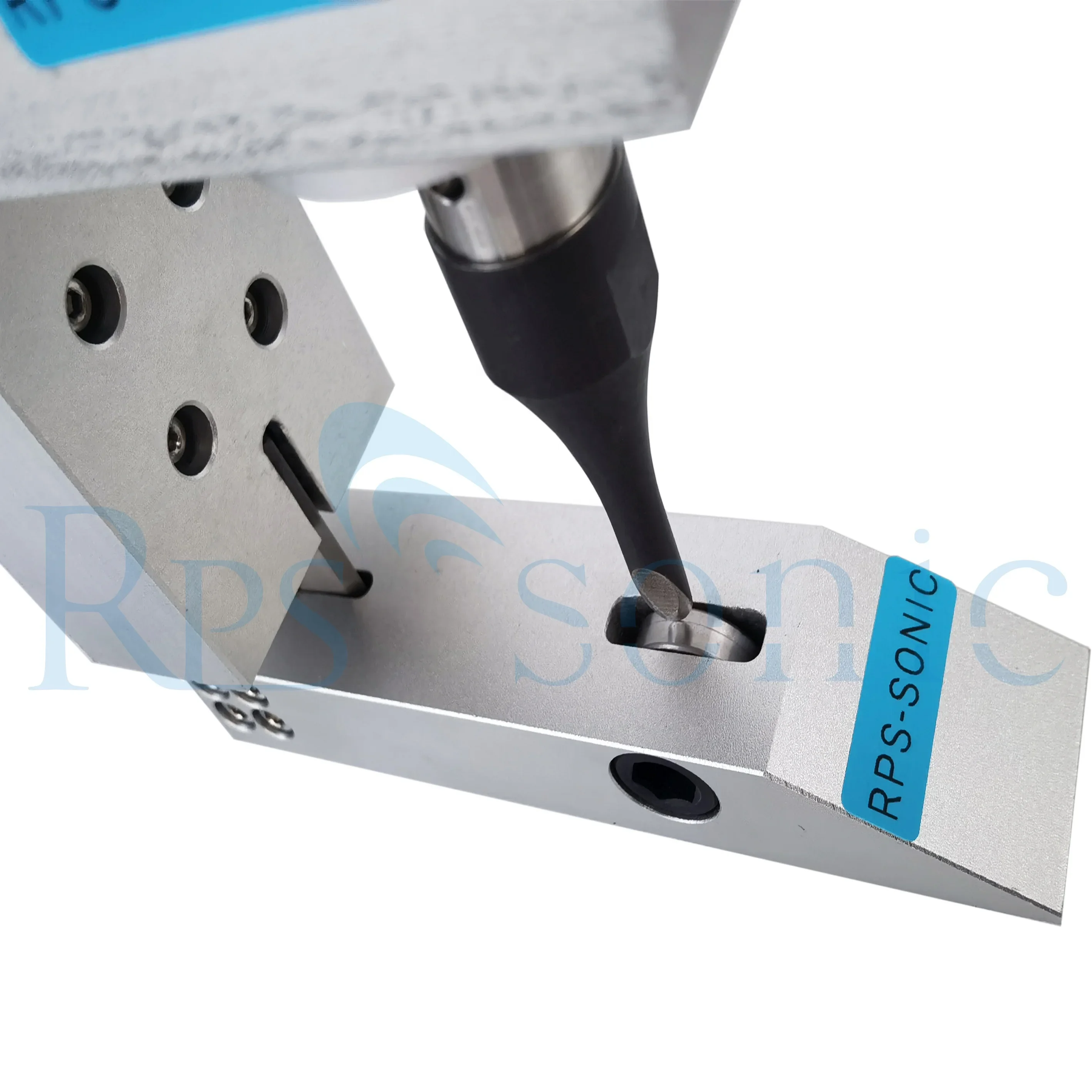 Ультразвуковая машина для резки ткани