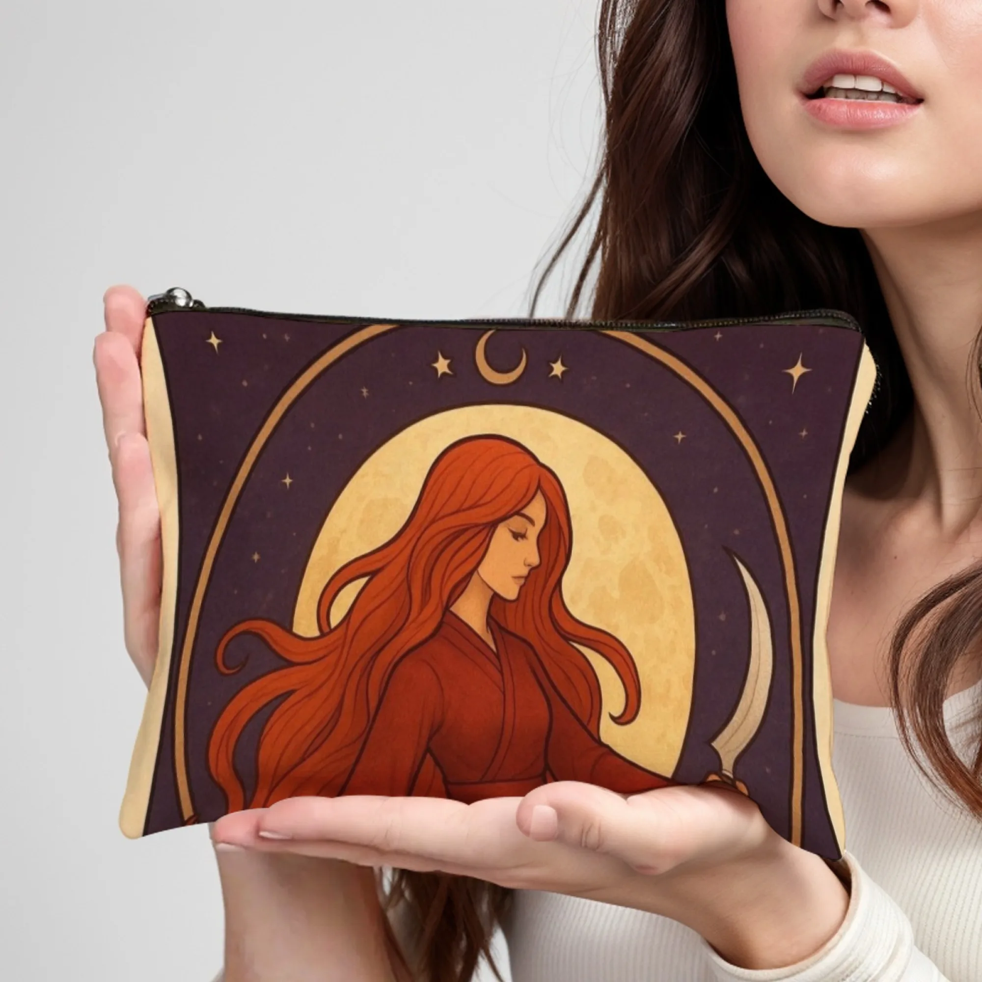 Custodia cosmetica per donna strega occulta Design mistico con lama a mezzaluna di capelli rossi Luna piena e stella perfetta per gli amanti del mito e della strega