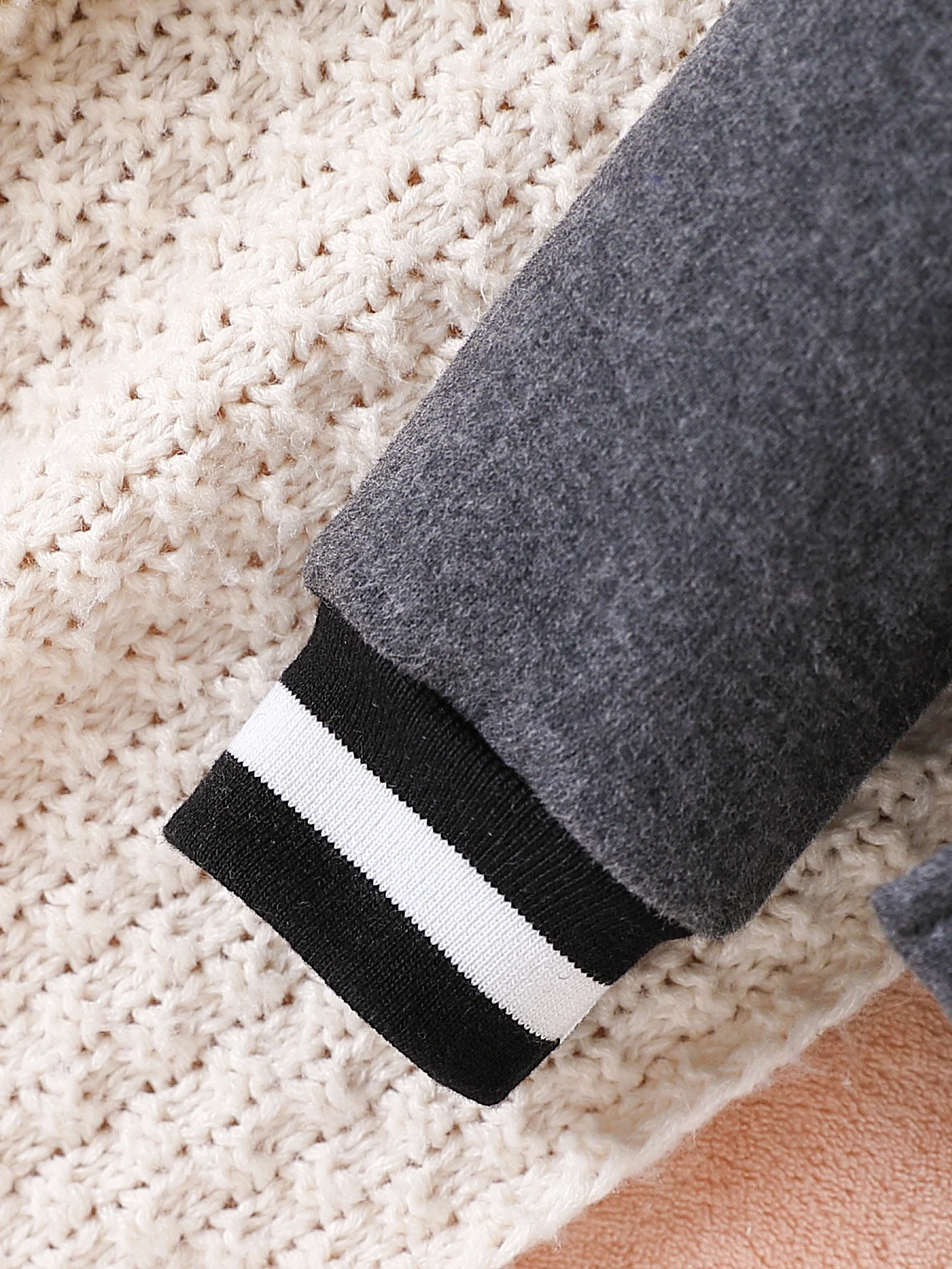 قطعة واحدة للأطفال الأولاد على الموضة بنمط حيوانات كرتونية وجيب ربطة عنق وأكمام طويلة سترة خارجية للخريف والشتاء