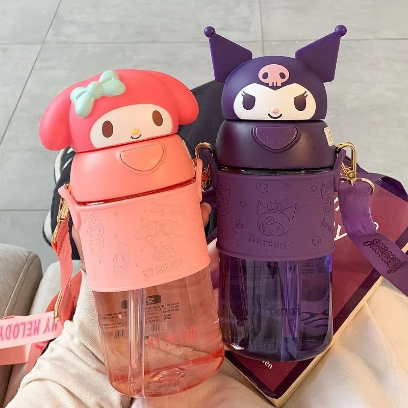 

620ml Kawaii Sanrio cartoon Kuromi Hello Kitty My Melody cute straw water cup Children's student convenient kettle Holiday gift