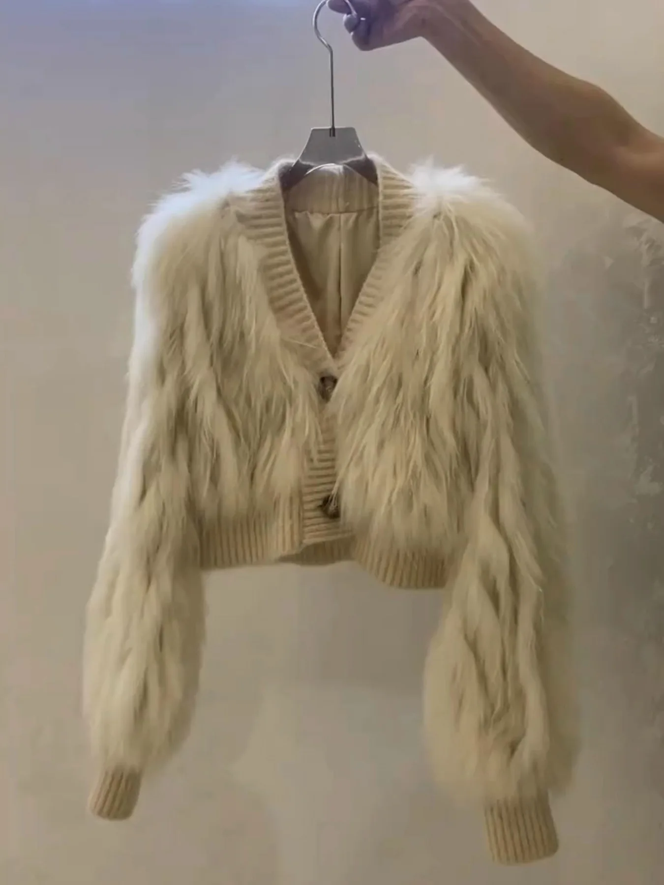 Kurtka ze sztucznego futra damska płaszcze damskie bez podszewki bez talii na scenę dla córki w stylu brytyjskim puszysta mieszanka wełny krótki top rozkloszowany żakard