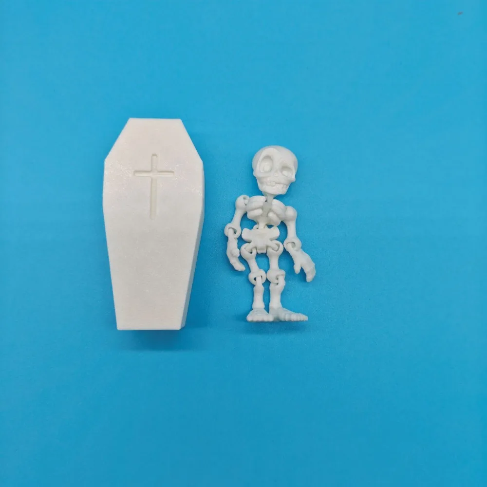 3D-Printed Articulated Skeleton Removable Plastics Posable Skeleton Flexible Joints Halloween Mini Coffin Box Home Decoration