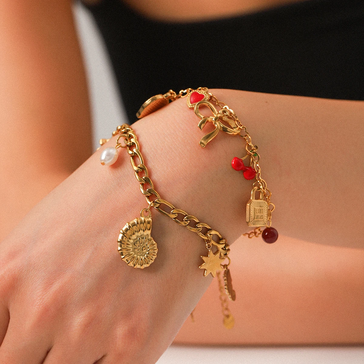 

Fashionable Creative Bow Bracelet Pendant Cute Heart Shaped Personalized Stainless Steel Bracelet Couple Accessories Party Gifts