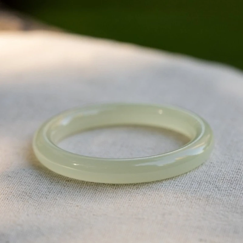 

Ice Blue and White Jade Bracelet Natural Women's Thin Round Jade Bracelet