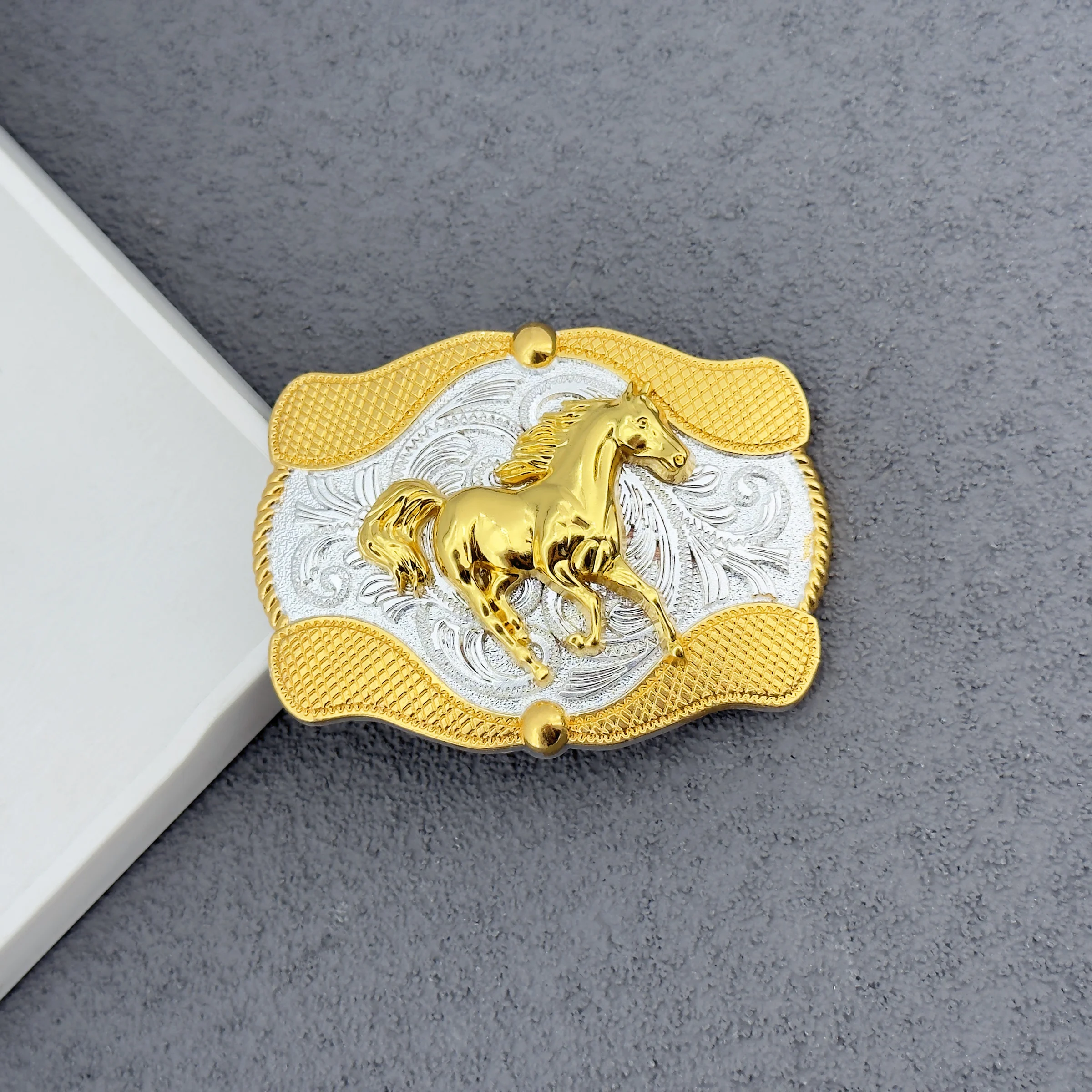 مشبك حزام على الطراز الغربي القديم من قماش الدنيم للرجال والنساء، رأس بإبزيم ناعم متعدد الاستخدامات من سبائك الزنك.