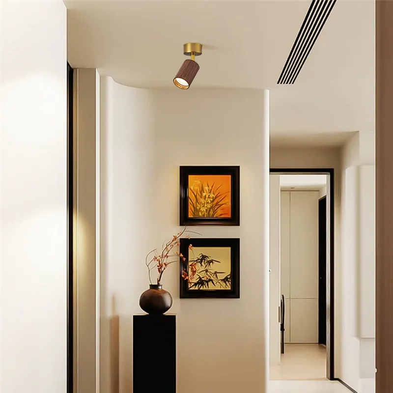 A95I-Lámpara de techo de ángulo ajustable montada con foco LED pequeño en material de aluminio con acabado en nogal