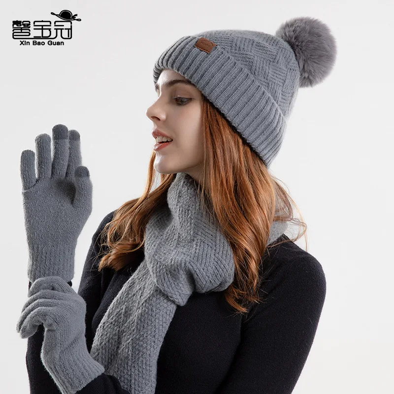 

Winter Korean Fashion Knitted Woolen Hat Women's Warm Hat Scarf Gloves Three-Piece Set Ear Protection Pullover Hat