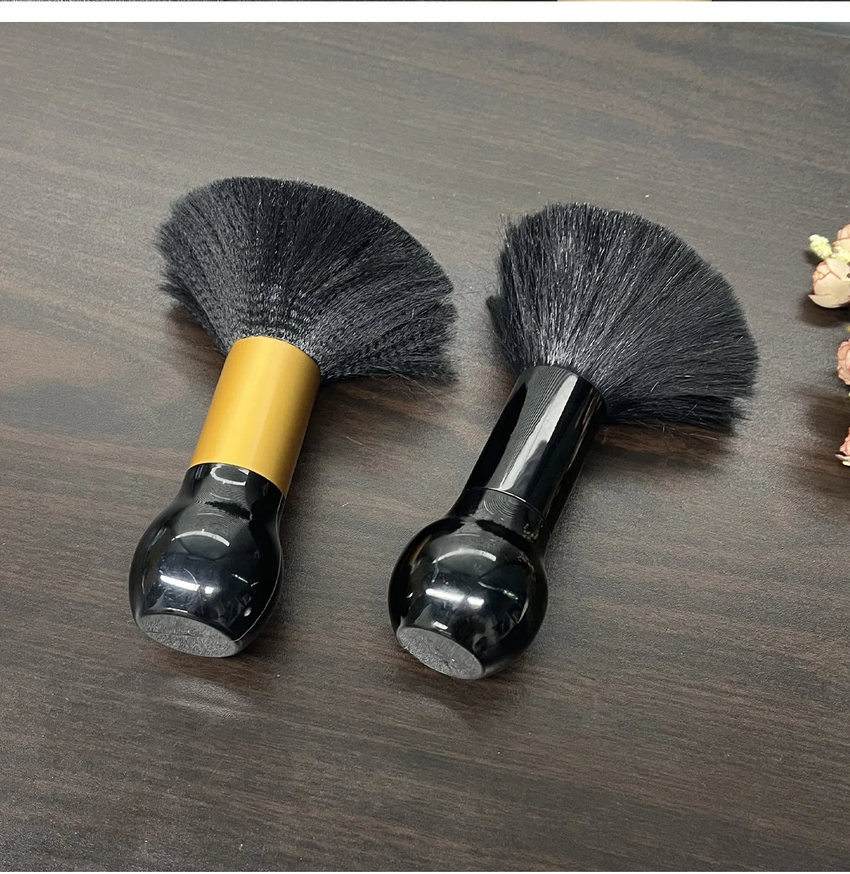 

High Quality Black Hairdressing Wipe Neck Hair Cleaning Duster Hair Cutting Brush For Barbershop Hair Cut Brush Accessories