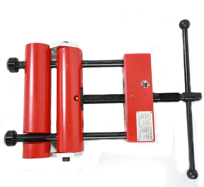 

Manual and hydraulic poly and gas pipe squeeze off clamp tool