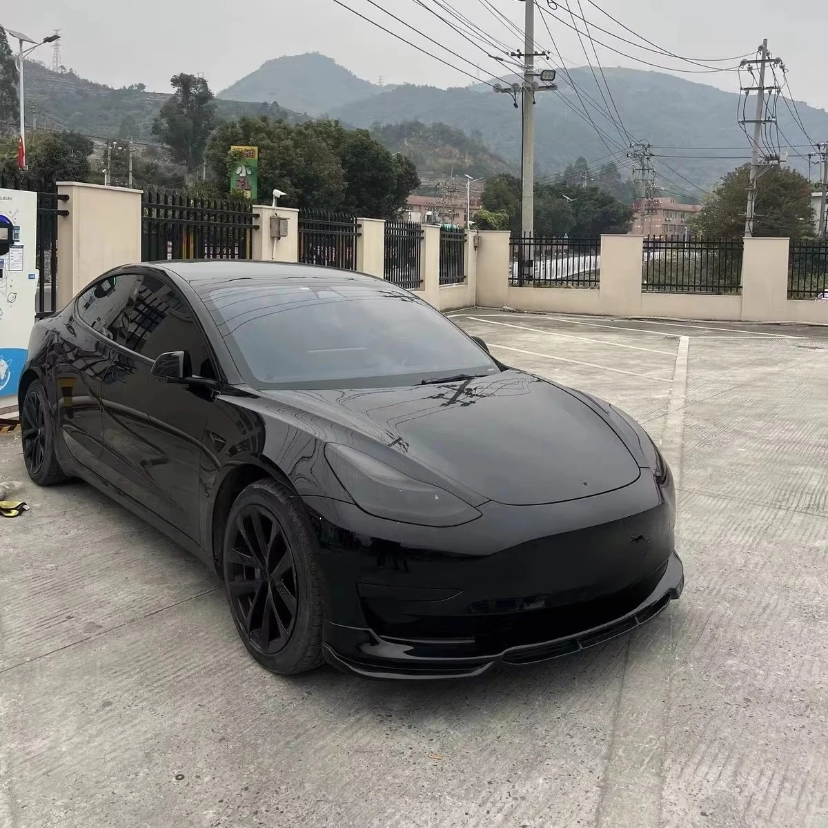 Small Body Kit Front Lip Side Skirts Rear Diffuser for Tesla Model 3 2017-2023