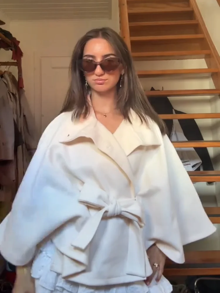 Femmes Cape courte manteaux pour femmes ceinture fausse laine mélanges manteaux automne hiver solide manteaux élégant Cape veste dames 2025