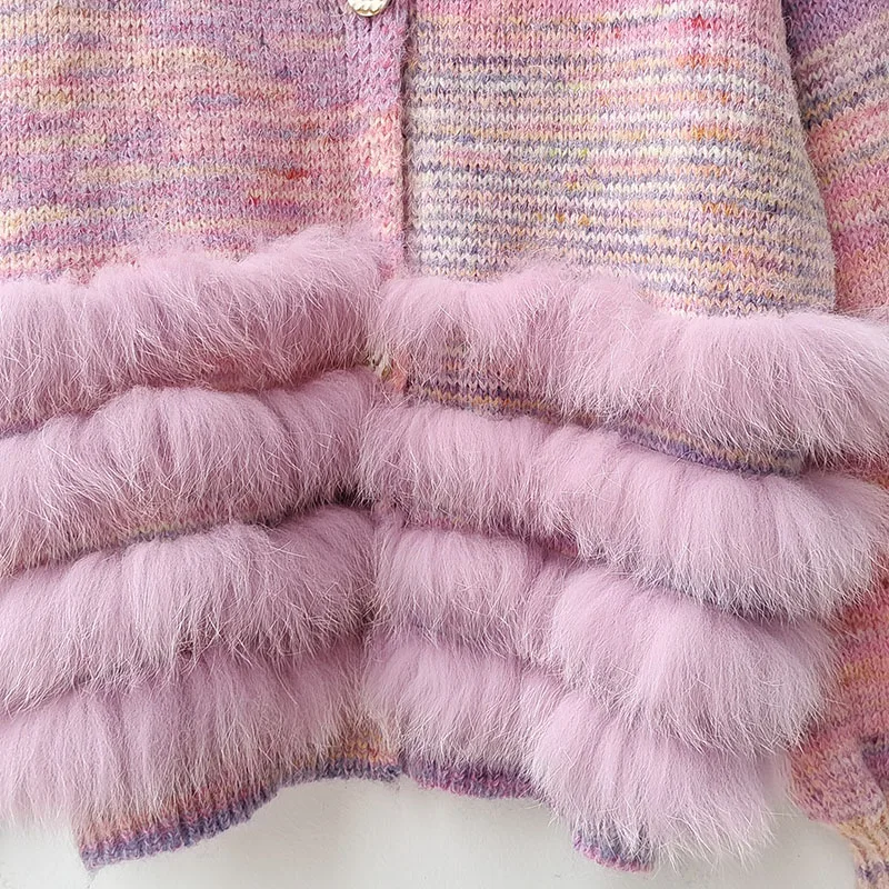 เสื้อคาร์ดิแกนถักไหมพรมผู้หญิง คอลเลคชั่นฤดูใบไม้ร่วง ปี 2025 แต่งขนสุนัขจิ้งจอกแท้ลายทาง แขนยาว แฟชั่น คอวี แต่งขอบขนสุนัขจิ้งจอกแท้