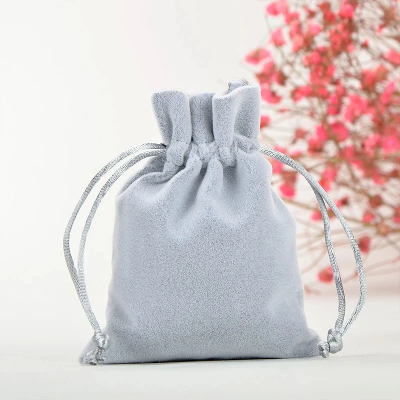 50pcs Thick Velvet Bag Jewelry Packaging Drawstring Pouch 8x10cm Grey Chic Small Bag Christmas Wedding Favor Gift Packaging Logo