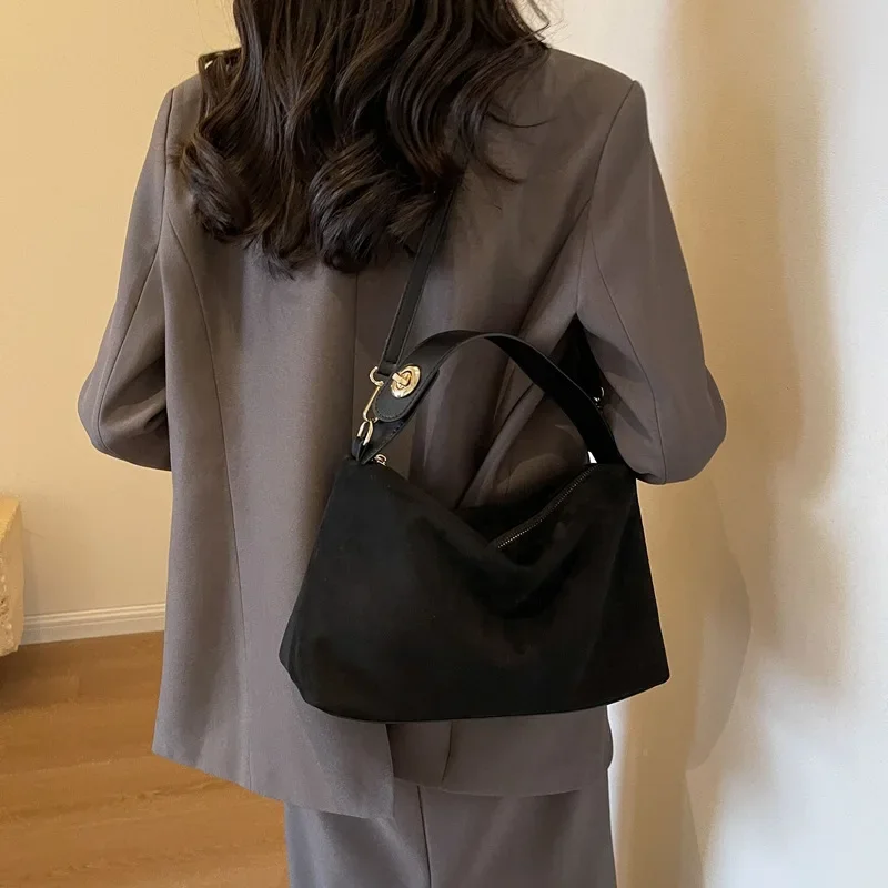 

Autumn-Winter Luxury Tote Bag - Women's Spacious Commuter Shoulder Bag, Multi-Functional Structured Purse for Work Essentials