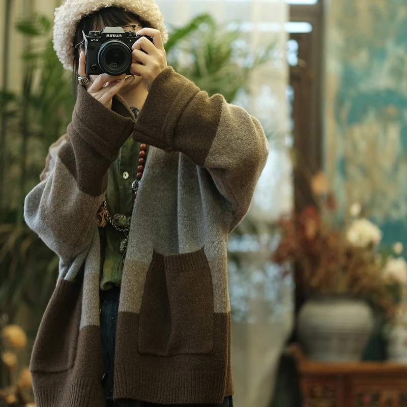 المرأة طويلة الأكمام سترة غير رسمية جديد وصول 2025 الخريف أسلوب بسيط الخامس الرقبة المرقعة اللون فضفاض الإناث سترة مشغولة من الصوف M2031 #6