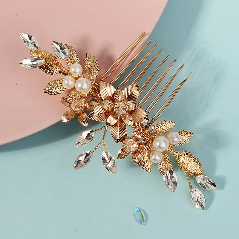 Metal Gold Leaf Flower Hair Combs Elegant Pearl Rhinestone Bridal Hair Accessories Wedding Bridal Hair Jewelry Diademas