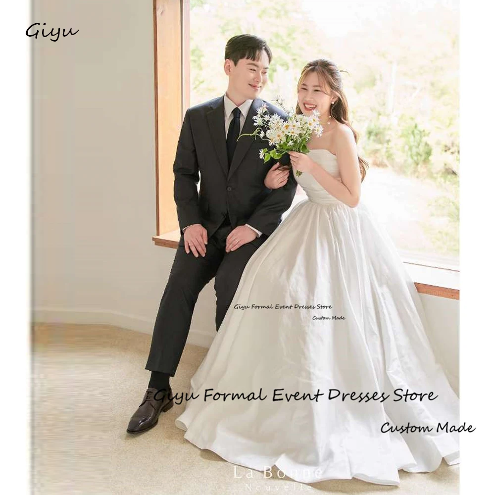 

Giyu Simple Taffeta A Line Korea Wedding Dresses Photoshoot Strapless Pleats Floor Length Bride Dress Plus Size Corset Back