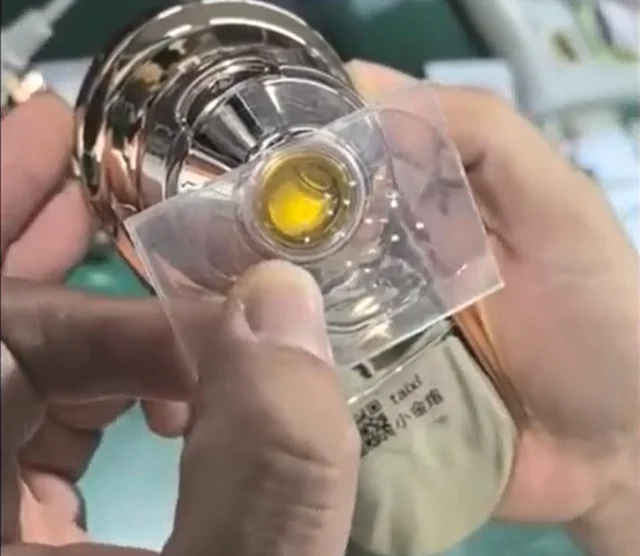 

Лазерный аппарат с сертификатом CE для удаления волос, омоложения кожи, устранения морщин, безболезненной и стойкой эпиляции для салонов красоты