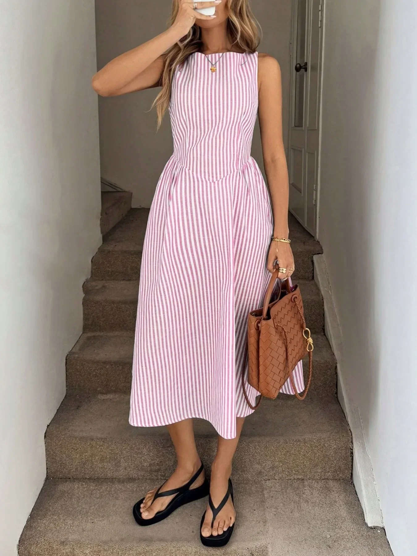 Neues Y2K Sommer-Urlaubskleid aus Leinen für Damen, ärmellos, vertikal gestreift, hohe Taille, A-Linie, Midi, lässiges Swing-Kleid mit Taschen – Detail 9