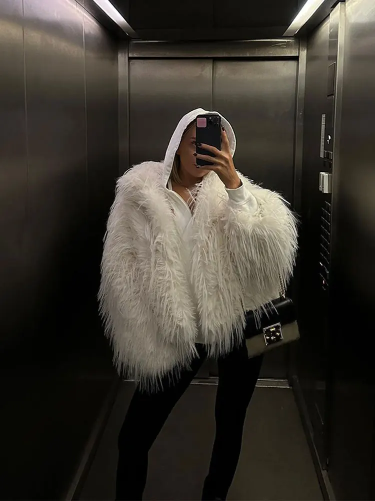 2024 White Elegant Tassels Faux Fur Coats For Women Fashion Lapel Long Sleeves Thicken Warm Jacket Winter Female Chic Streetwear