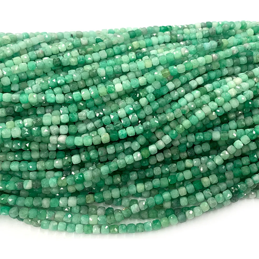Veemake Natural Green Emerald Faceted Irregular Cube Small Beads Genuine Gemstones 08326