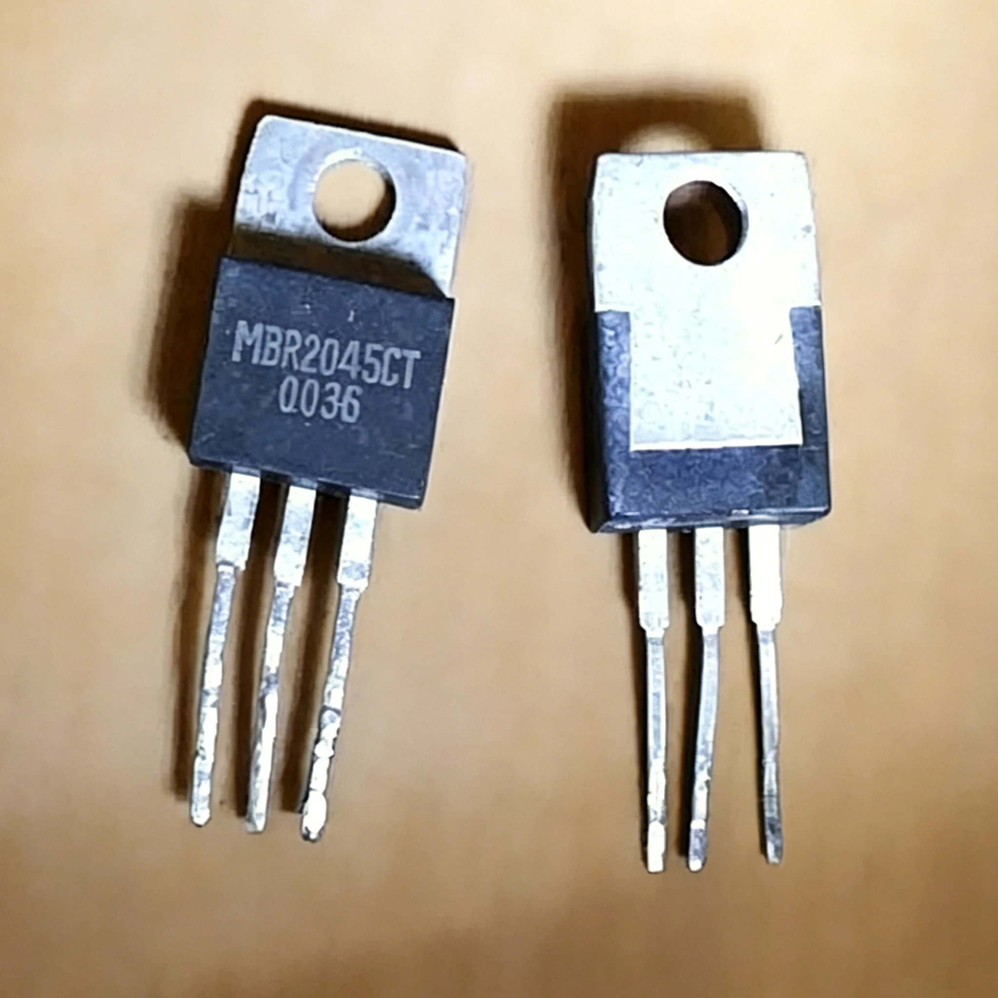 Original disassembly MBR2045CT TO-220 STPS2045CT In Stock SBL2045CT 1pcs