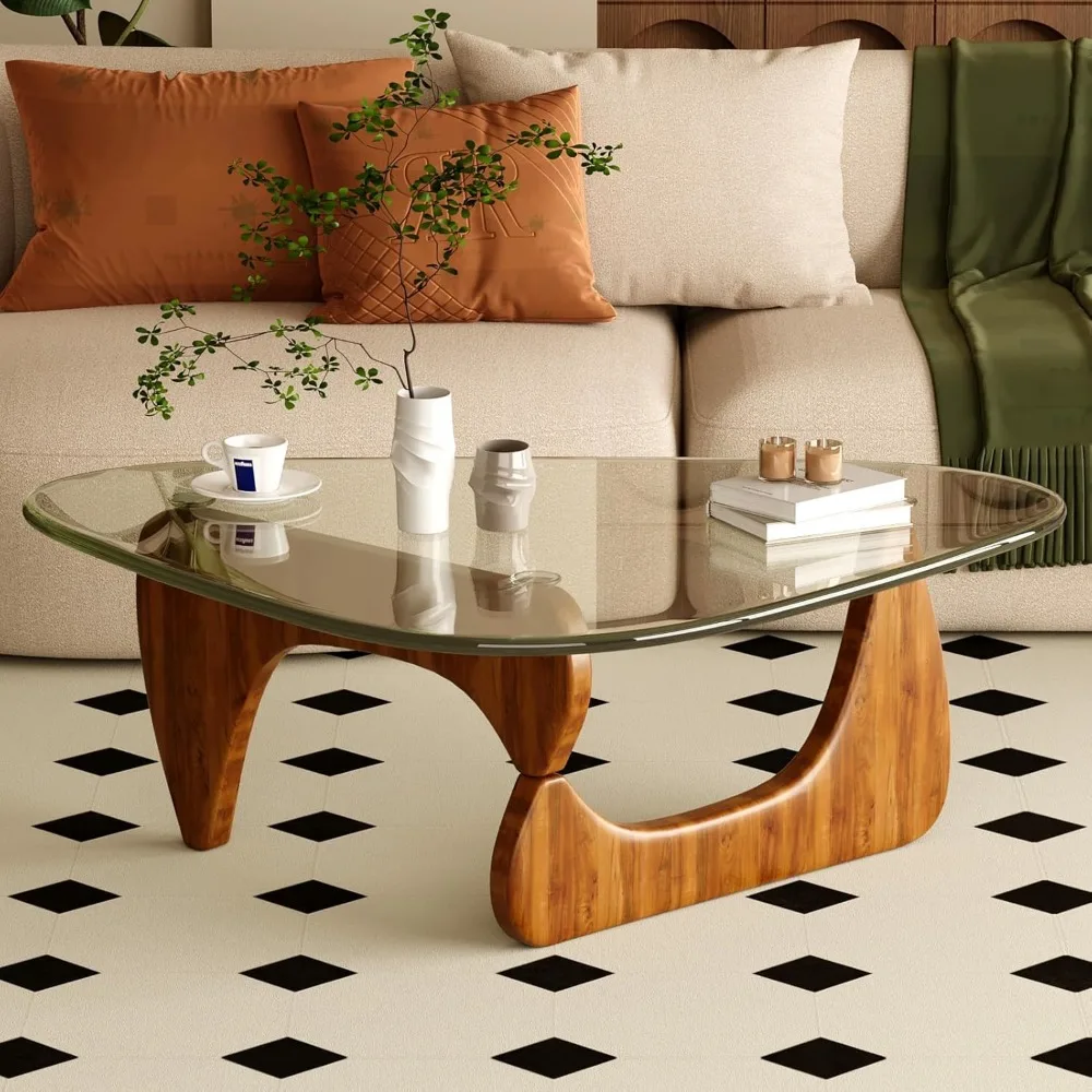 

Журнальный столик в стиле Mid-Century Modern с стеклянной столешницей и основанием из орехового дерева