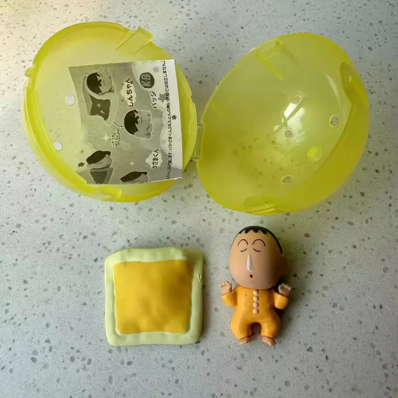 Crayon Shin-chan Gashapon ของเล่น Shinnosuke Nohara Toru Kazama การ์ตูนน่ารักรูปเครื่องประดับของเล่น