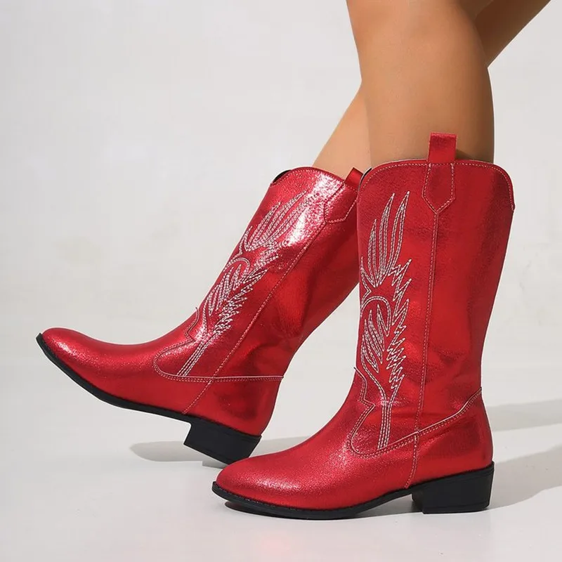 أحذية نسائية عصرية سهلة الارتداء أحذية فارس للسيدات للخريف والشتاء نعل سميك أحذية فارس بمقدمة مدببة وكعب مربع أحذية رعاة البقر المطرزة