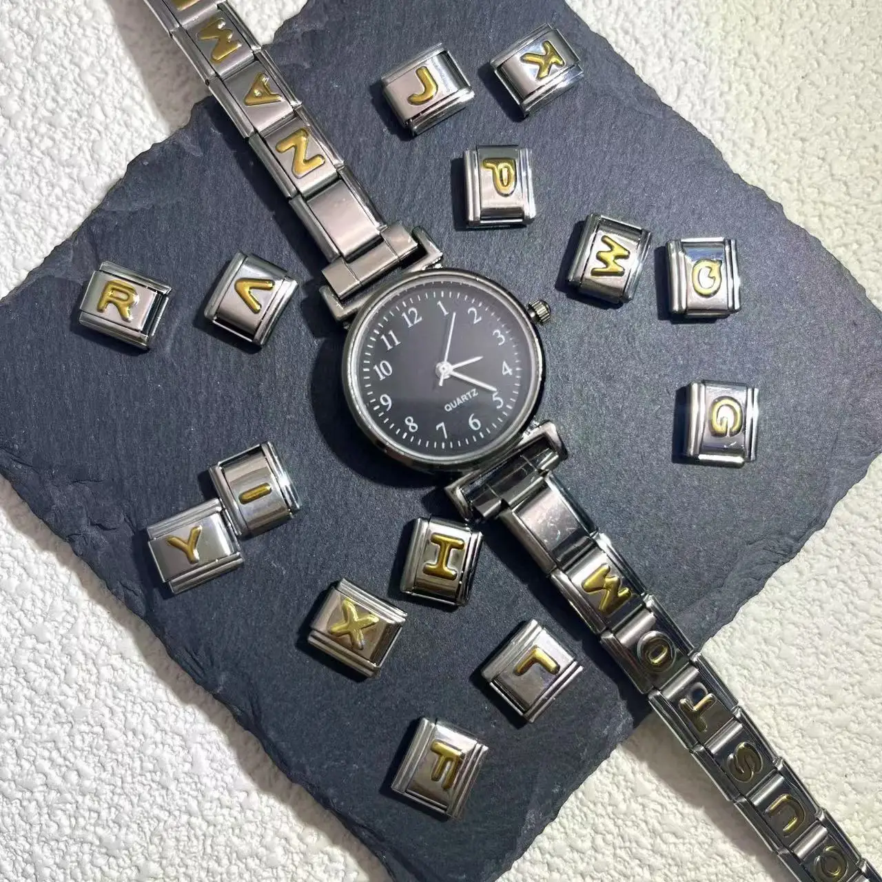 

2025 модные круглые повседневные часы, черные, белые, женские и мужские, из нержавеющей стали, ширина 9 мм, подарок на день рождения, День святого Валентина, День святого Валентина