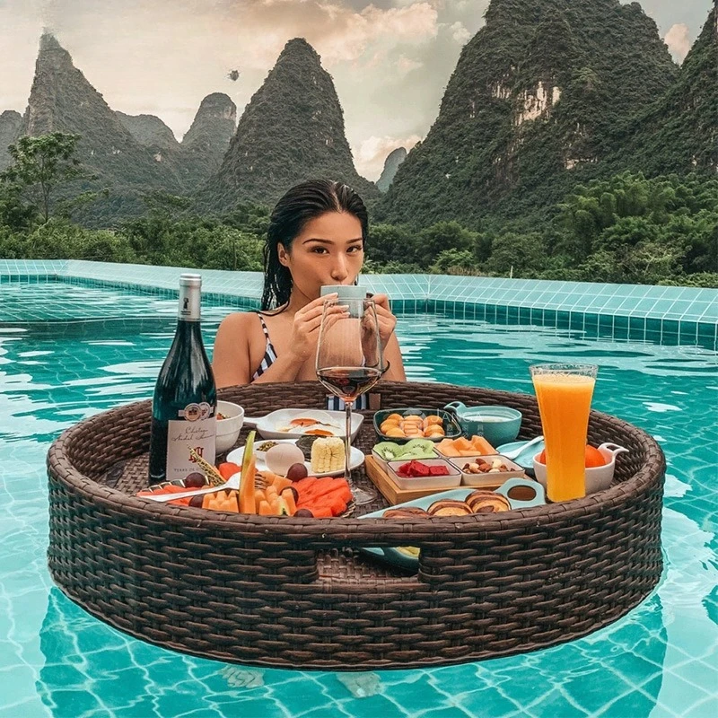 Leisure villa swimming pool water tray Bali Internet celebrity hot spring rattan weaving basket hotel homestay afternoon