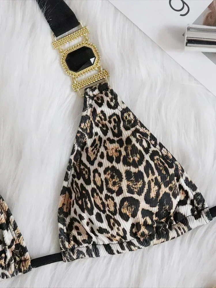 Sexy leopardo halter strass diamante biquíni feminino maiô de duas peças conjunto biquíni com nervuras maiô nadar senhora