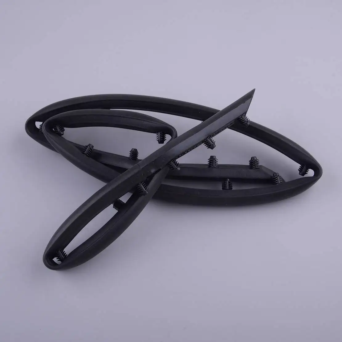 863571R000 Front Bumper Hood Seal Strip Fit for Hyundai Accent 2012 2013 2014 2015 2016 2017