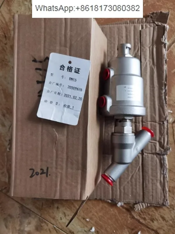 20509676   Válvula pneumática de assento angular DN15,