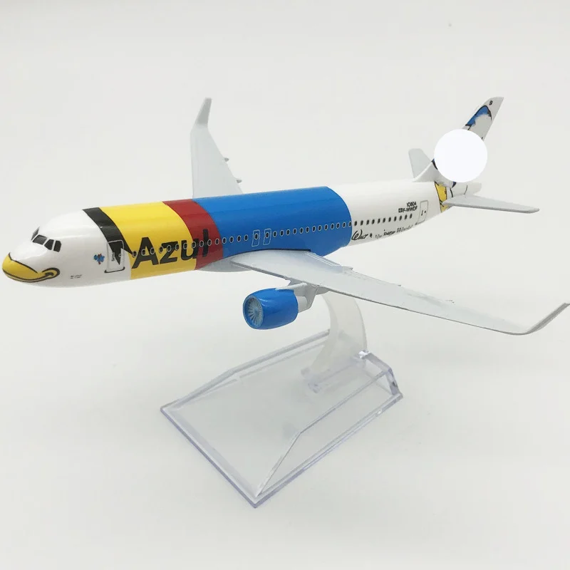 16CM Airplanes Brazil Azul Brazilian Airlines A320 Metal Aircraft Kid Gift Plane Model Collectible Display