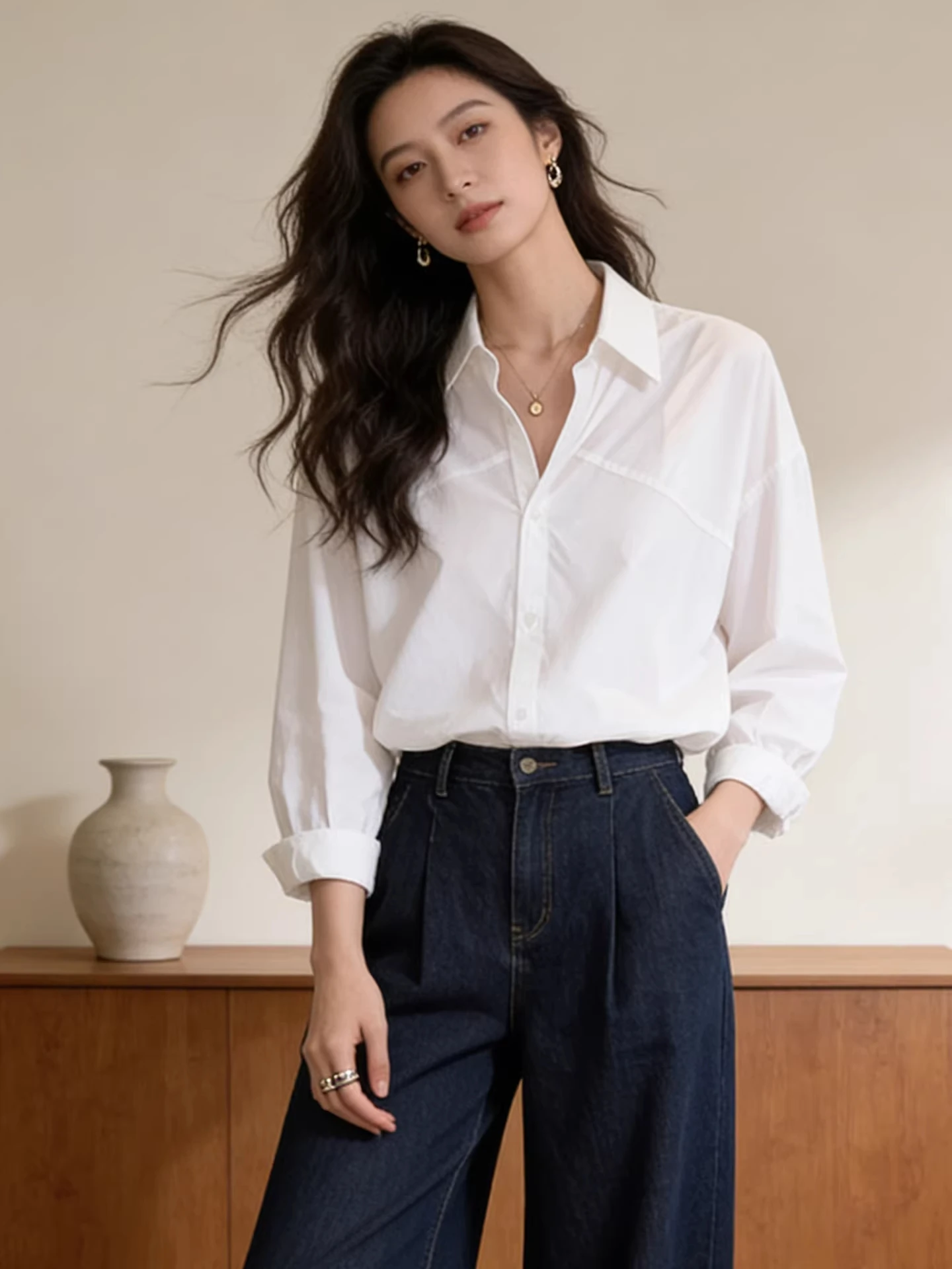 

Loose Casual Women's Long Sve Collared irt Faionable Trans-seasonal White Top French Sle Regular Fit Button up