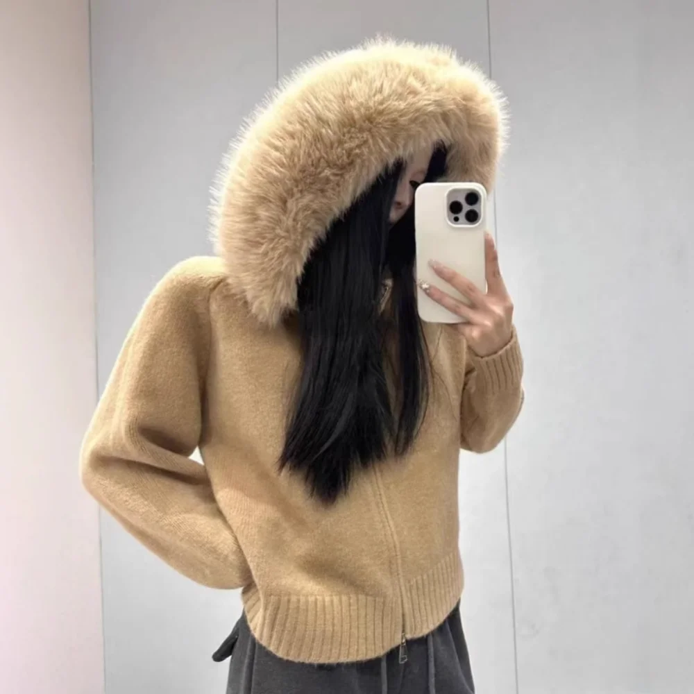 Women's Knitted Sweater Jacket, New Autumn/Winter Korean Style High-End Hooded Fur-Trimmed Zipper Loose Long Sleeve Cardigan