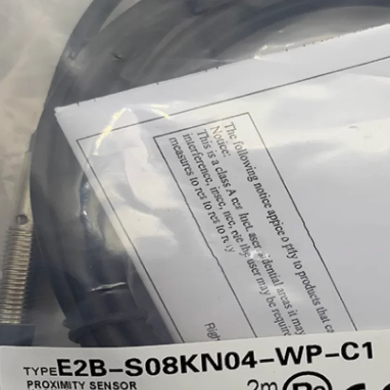 

3 шт. новый датчик E2B-S08LN04-WZ-B1 E2B-S08LN04-WZ-C1 E2B-S08LN04-WP-B1 E2B-S08LN04-WP-C1 E2B-S08LN04-WP-B2 E2B-S08LN04-WP-C2