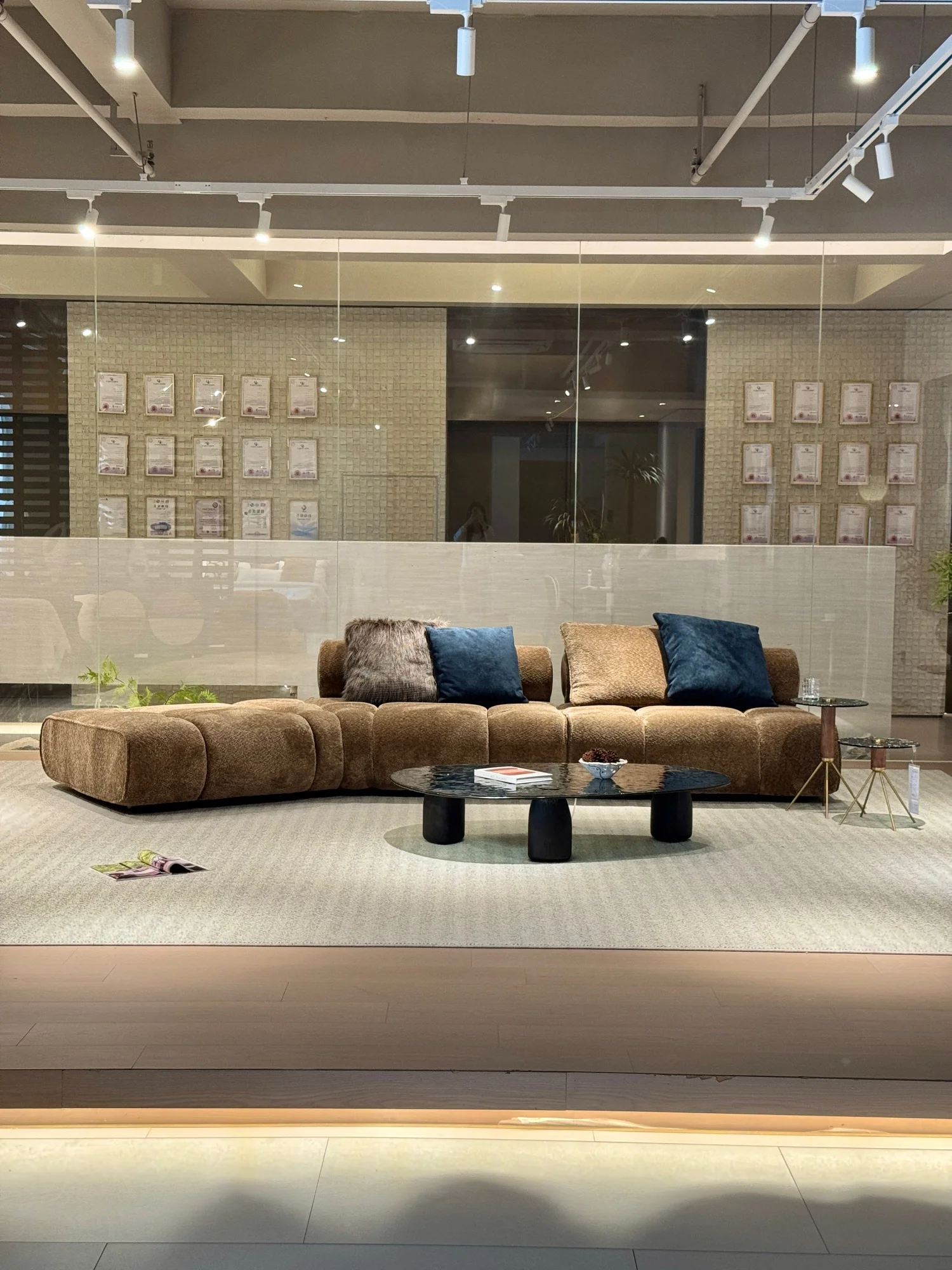 Cocoa Brown Boucle Modular Sofa 4 Seater Puffy Chunky Modules Bolster Armrest Floor Style Deep Seat For Living Room Villa Home