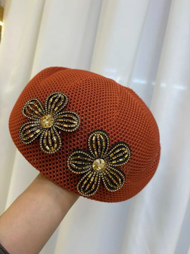 Elegante französische Blumen-Baskenmütze mit Aushöhlungen für Damen – Sommerliche koreanische Mode, süße, vielseitige Stewardess-Mütze, Künstlerhut – Detail 5