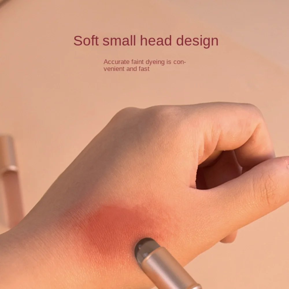 Soft Round Head Lip Brush with Protect Cap Multi Functional Lipstick Smudge Brush Lipstick Applicator No Lip Lines