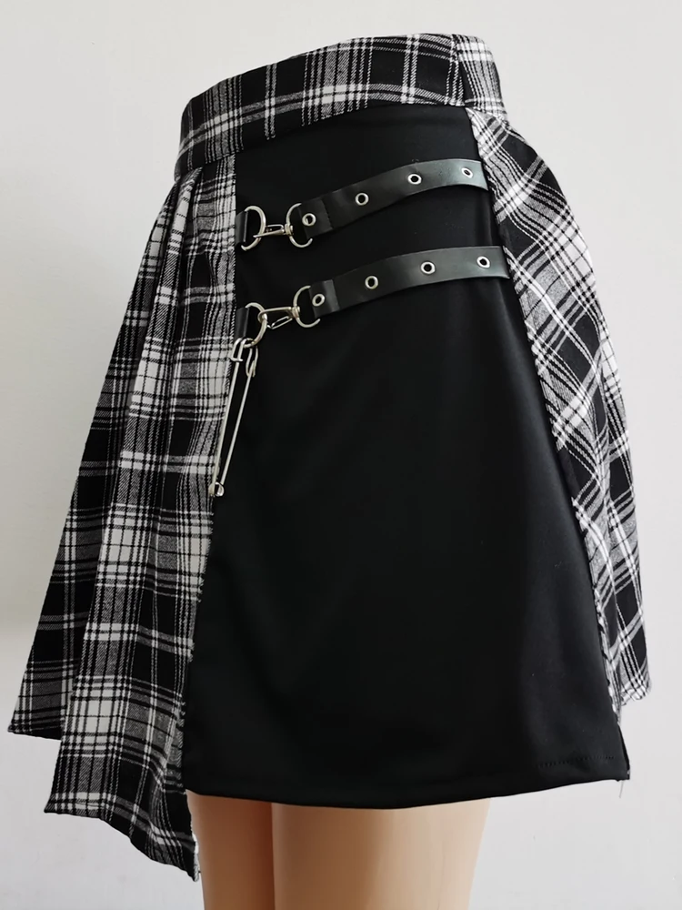 

Bla And White Plaid Pleated Skirt High Waist Skirt with Belt Chain Street Sle A-Line Silhouette Cheered Pattern