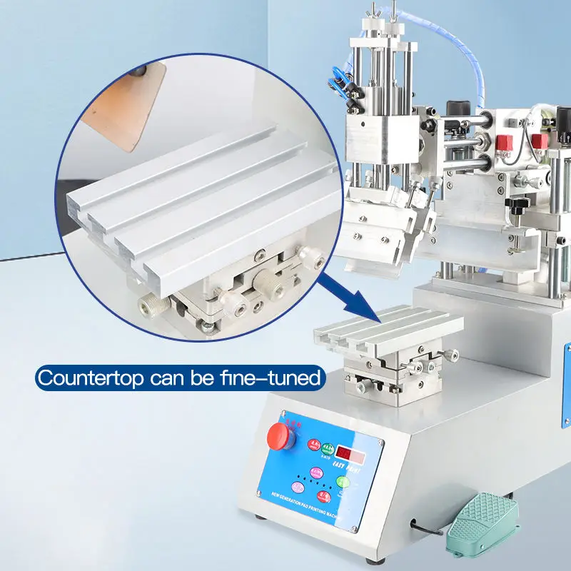Impresora de Pantalla Semiautomática de Brazo Oscilante D710, Operación Neumática Estable, Diseño Compacto para Marcado de Productos Plásticos