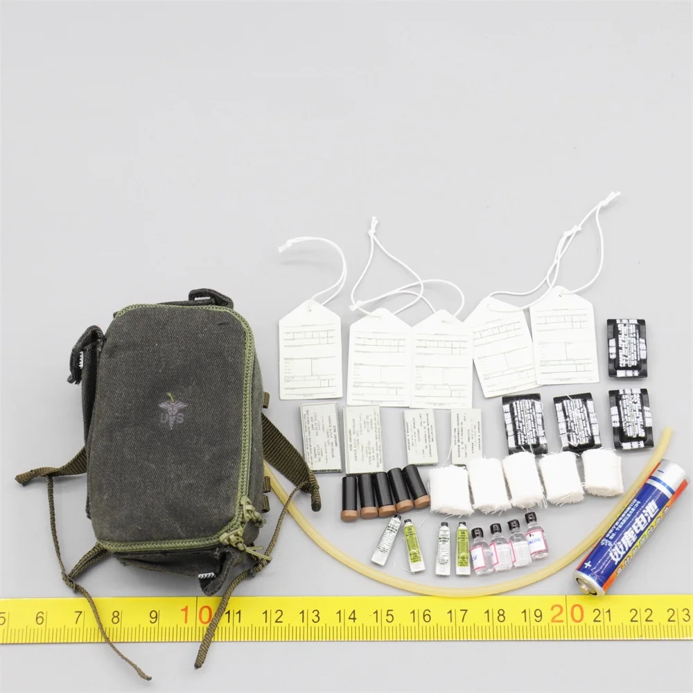 QOTOYS QOM-1046 US. Soldier Vietnam Hospital Operation Unit Mini Chest Vest Bag Belt Bags Medic Tool For 12