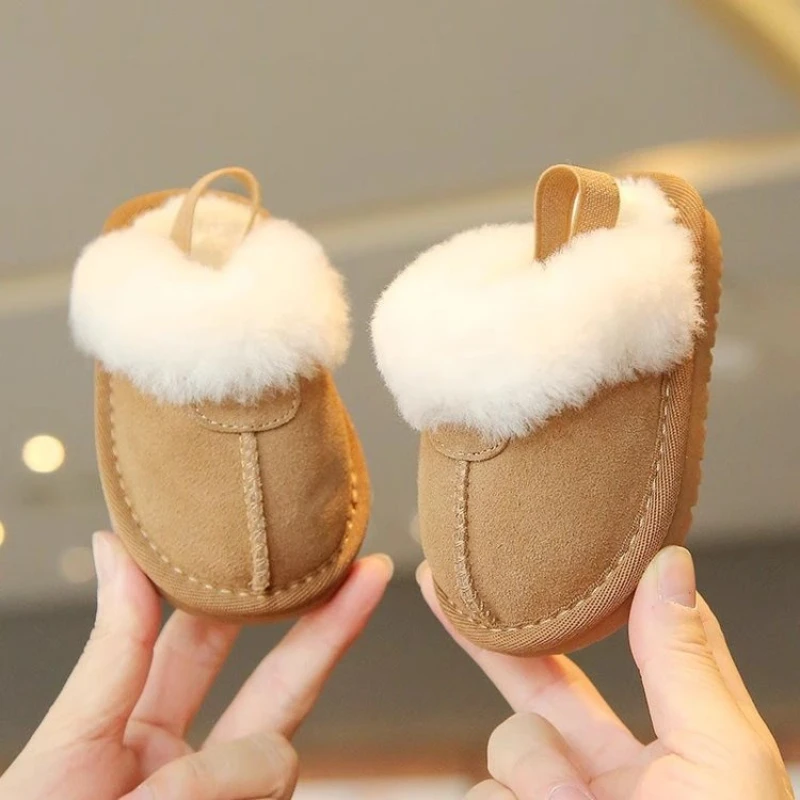 2025 Winter Warm Kids Plush Shoes Thick Fur Soft Soled Slippers Baby Elastic Back Strap Children Outdoor Kids Sneakers
